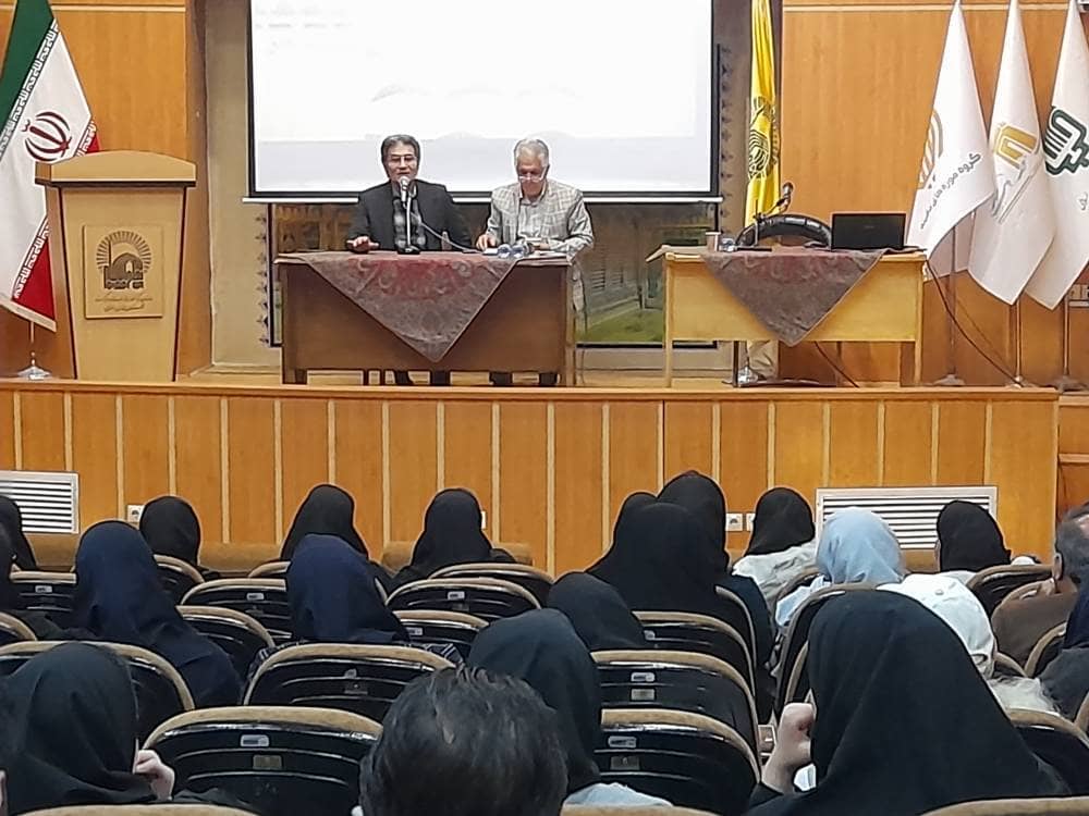 همایش علمی درباره تار و پود کویر ایران